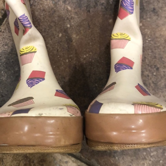 Little Girl Rain-boots - Picture 2 of 6